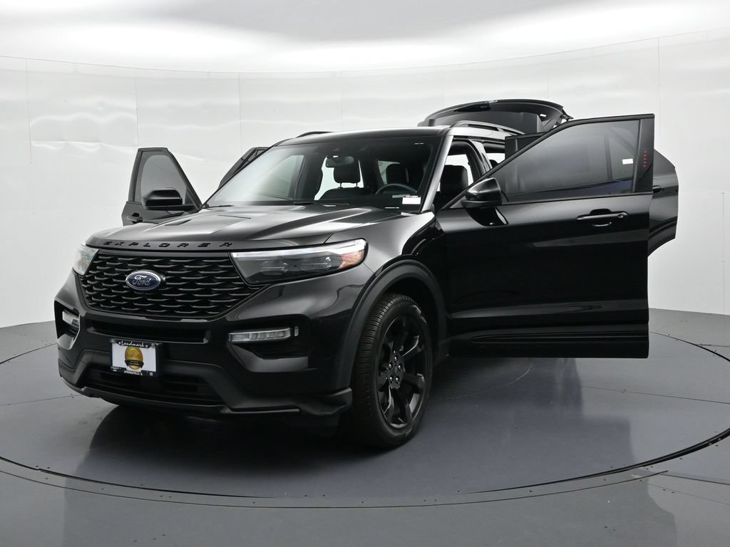 Used 2023 Ford Explorer ST-Line w/ Class IV Trailer Tow Package AWD/4WD image 25