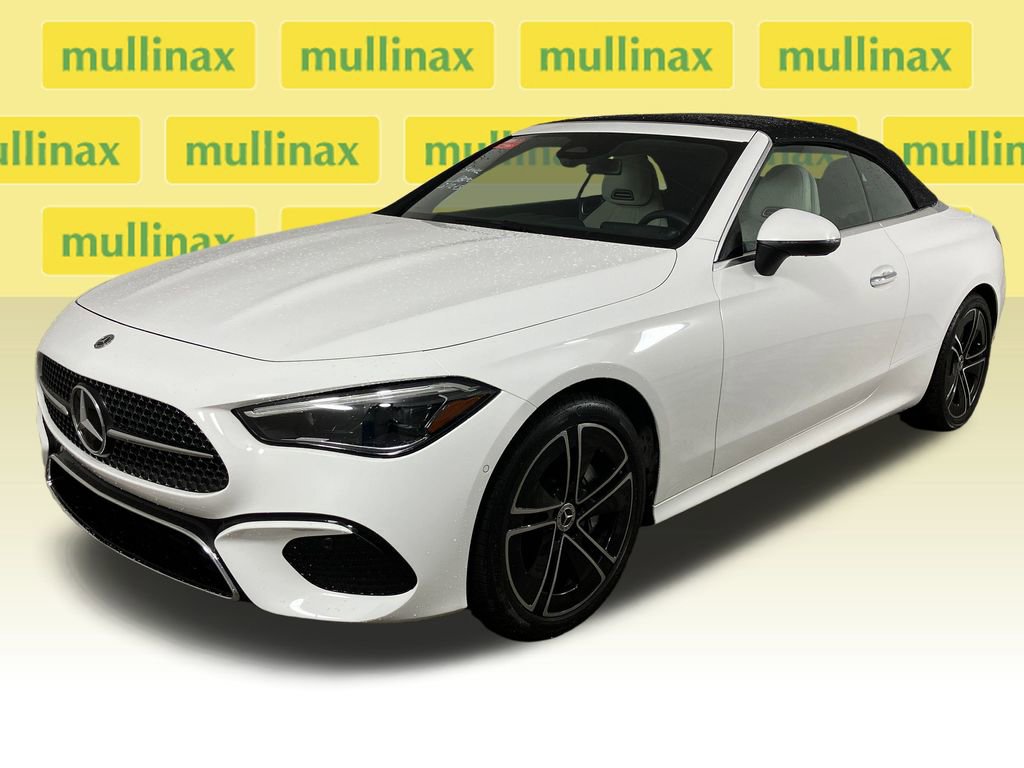 Used 2024 Mercedes-Benz CLE 300 4MATIC Cabriolet image 14