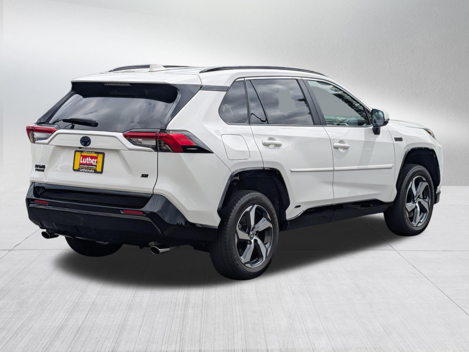 Used 2023 Toyota RAV4 SE w/ Weather & Moonroof Package AWD/4WD image 7