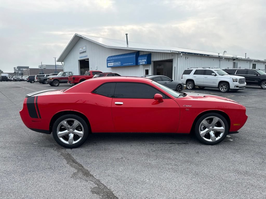 Used 2014 Dodge Challenger R/T RWD image 6