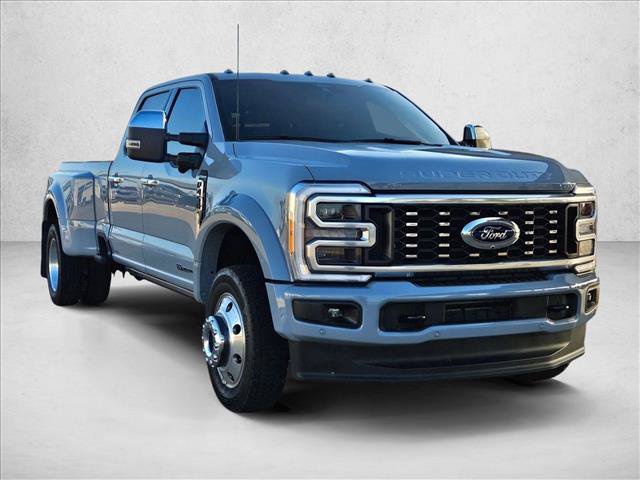 Certified 2025 Ford F450 Platinum w/ FX4 Off-Road Package AWD/4WD image 3