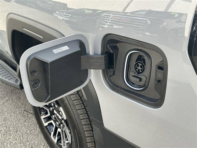 Used 2026 GMC Sierra EV Elevation image 28