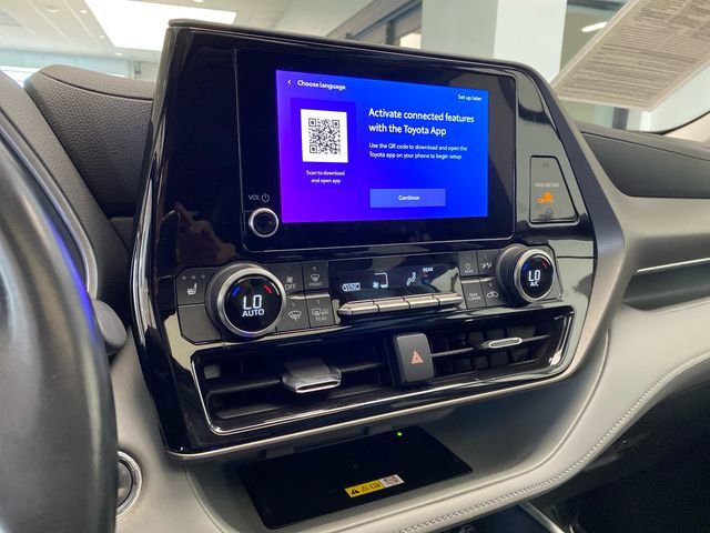 Used 2023 Toyota Highlander XLE image 21