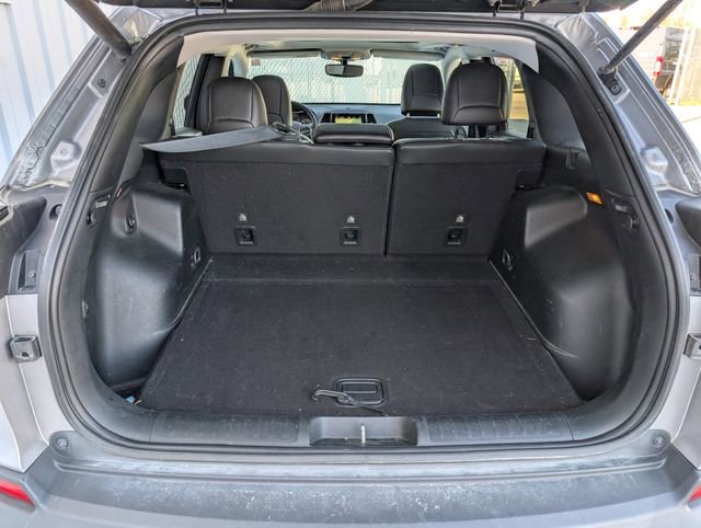 Used 2019 Jeep Cherokee Limited image 17