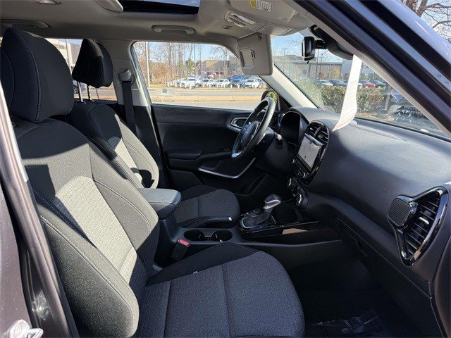 Used 2023 Kia Soul EX image 14