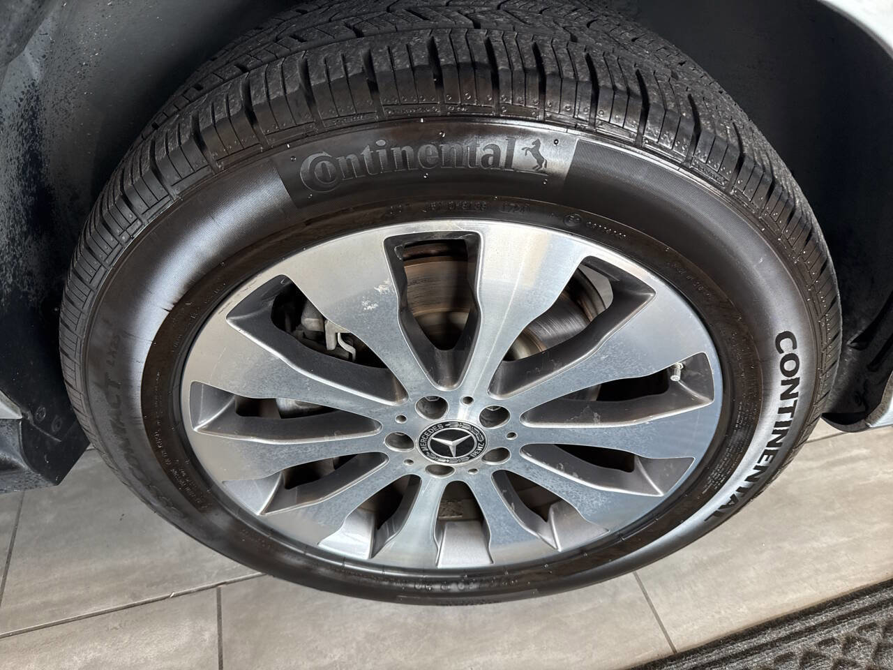 Used 2018 Mercedes-Benz GLS 450 4MATIC w/ Premium Package image 41