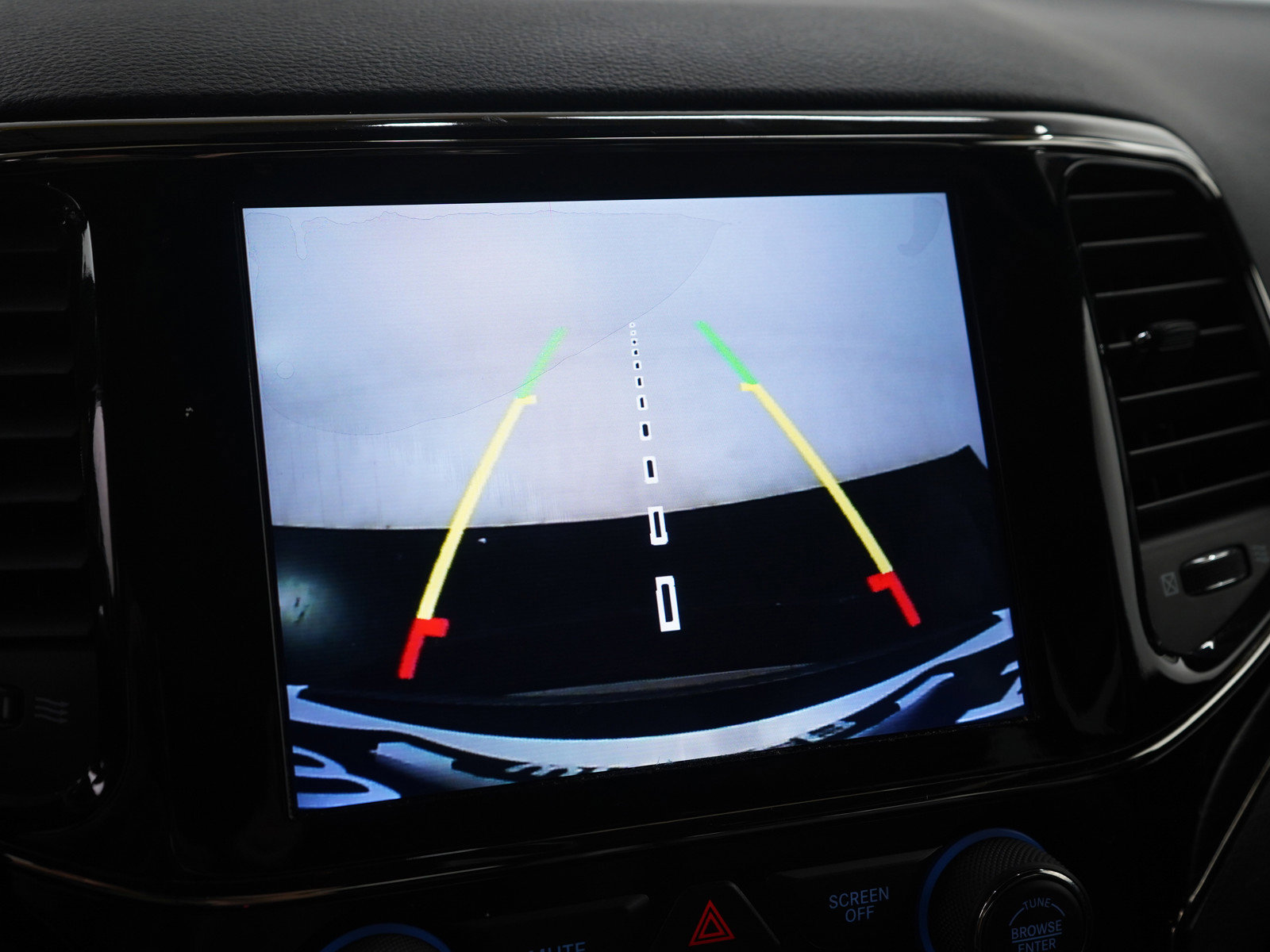 Used 2019 Jeep Grand Cherokee Limited X image 27