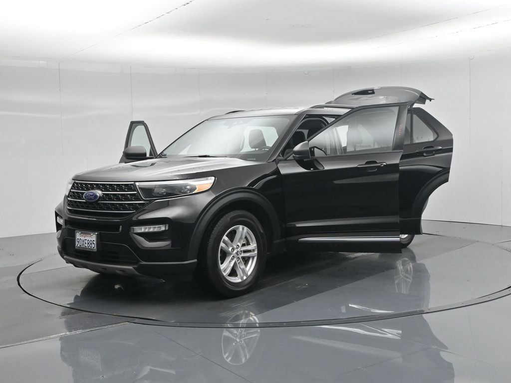 Used 2022 Ford Explorer XLT w/ Equipment Group 202A image 35