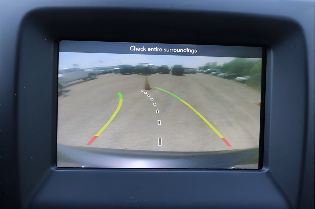 Used 2021 Jeep Compass Latitude w/ Driver Assistance Group AWD/4WD image 24