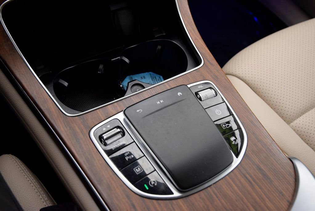 Used 2022 Mercedes-Benz GLC 300 image 28