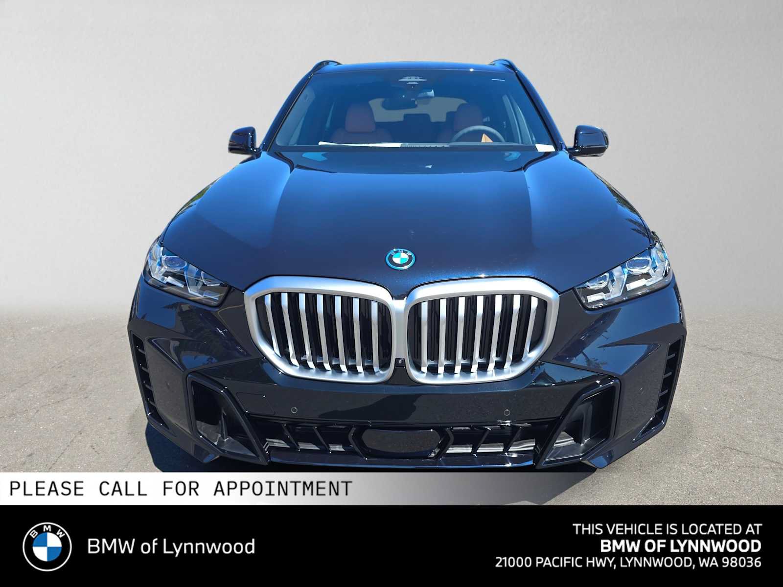 New 2026 BMW X5 xDrive50e w/ M Sport Package AWD/4WD image 8
