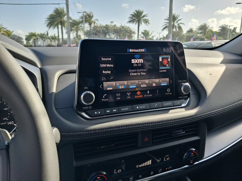 Certified 2026 Nissan Rogue SV FWD image 24
