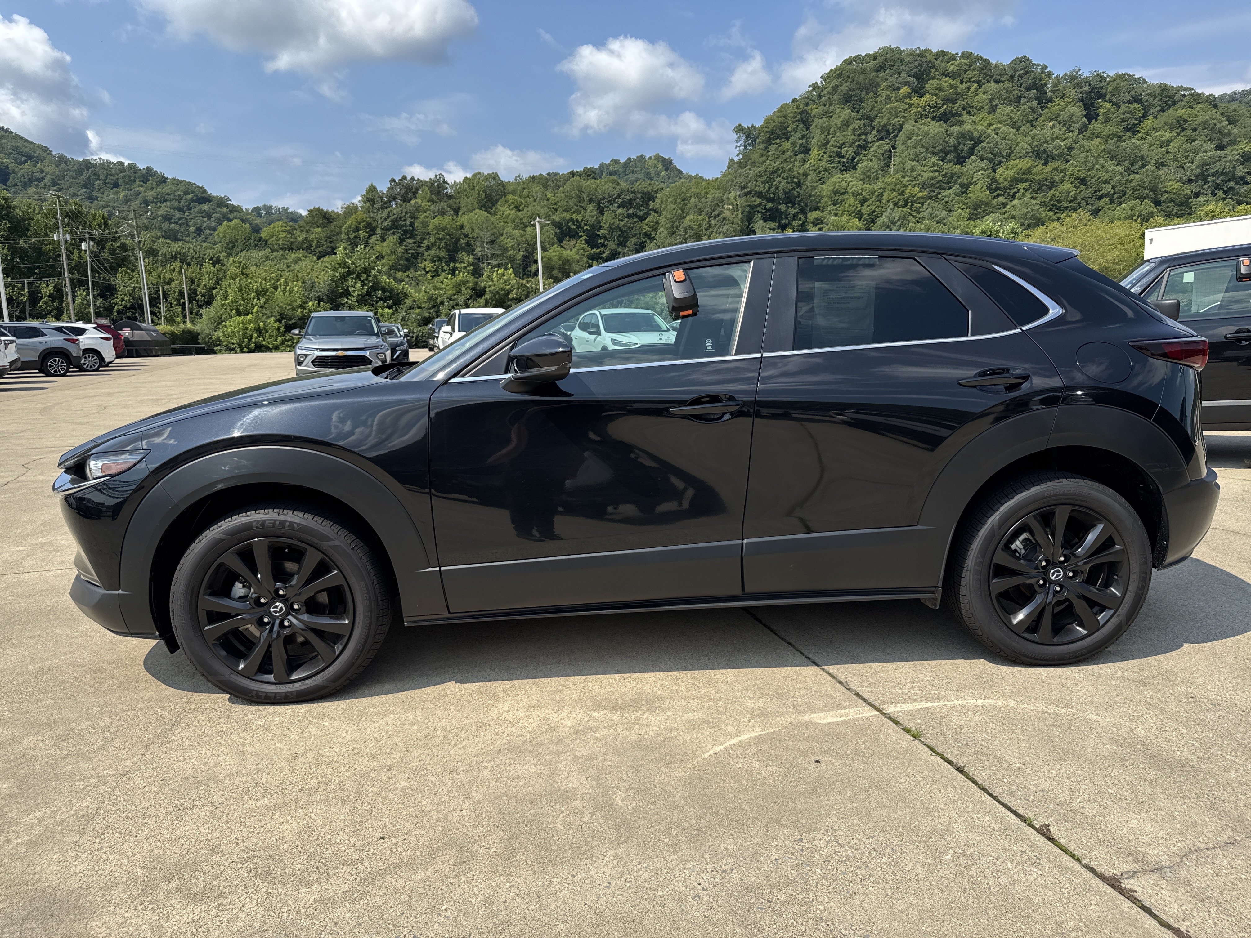 Used 2024 MAZDA CX-30 AWD 2.5 S w/ Select Sport Pkg image 4