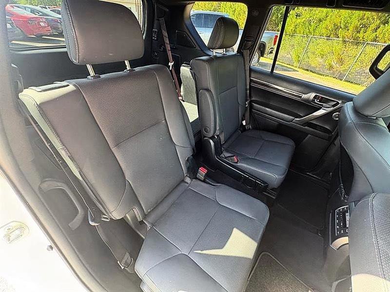 Used 2022 Lexus GX 460 Premium image 48