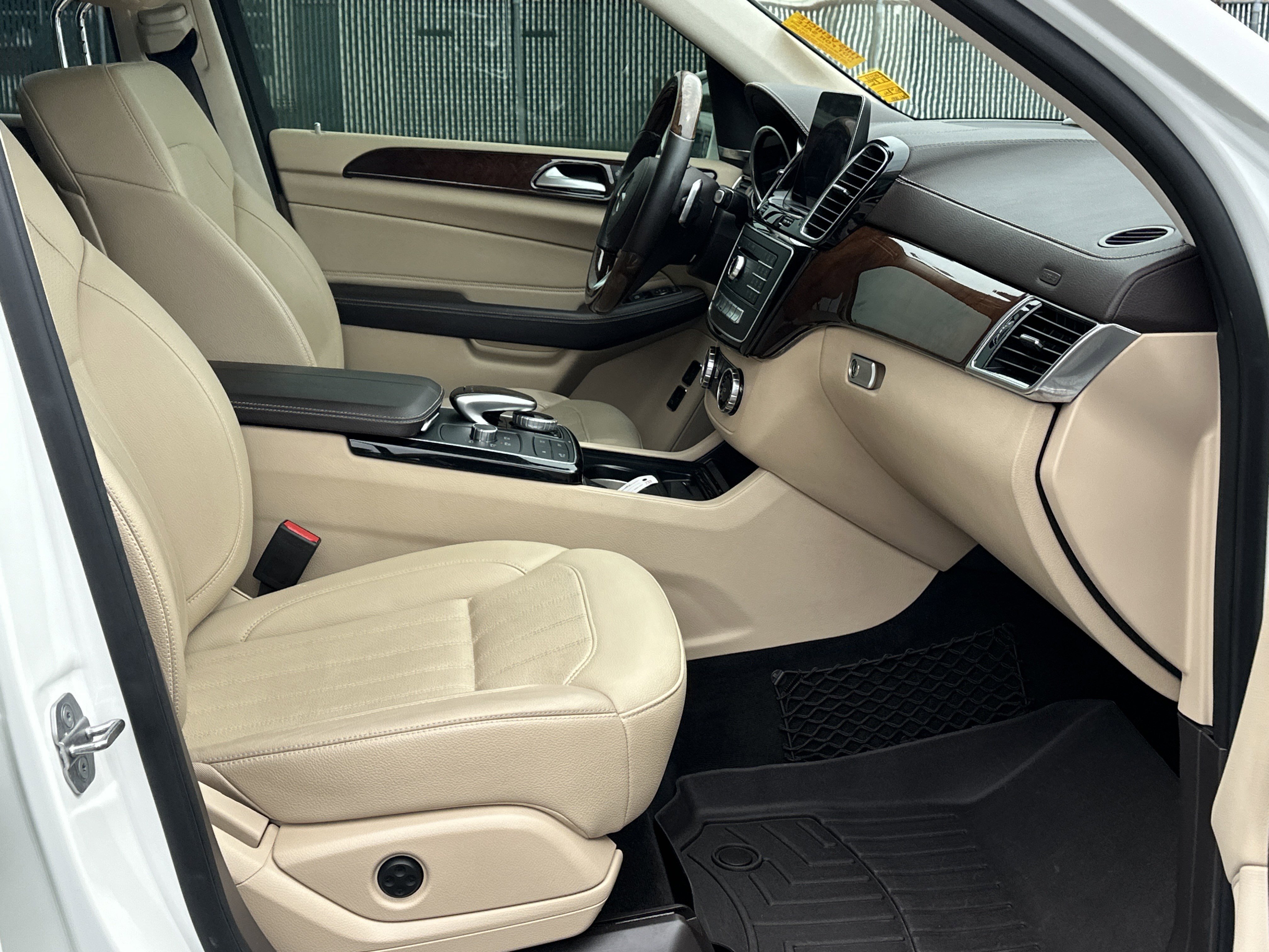 Used 2018 Mercedes-Benz GLS 450 4MATIC image 12