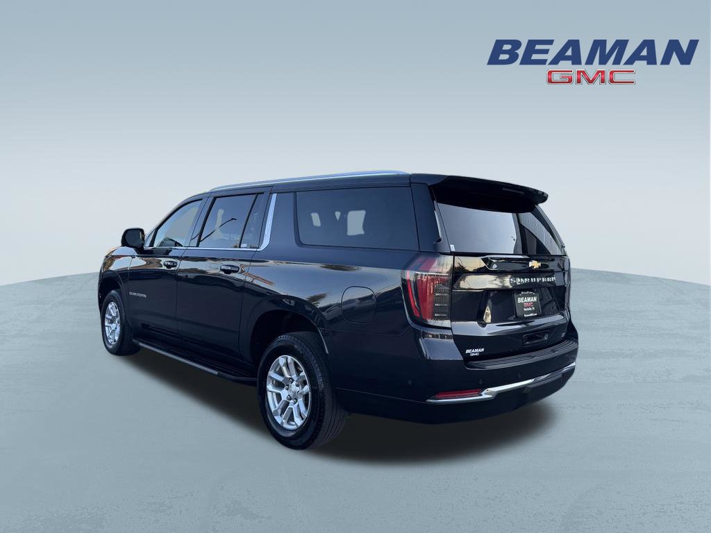 Used 2025 Chevrolet Suburban LT AWD/4WD image 5