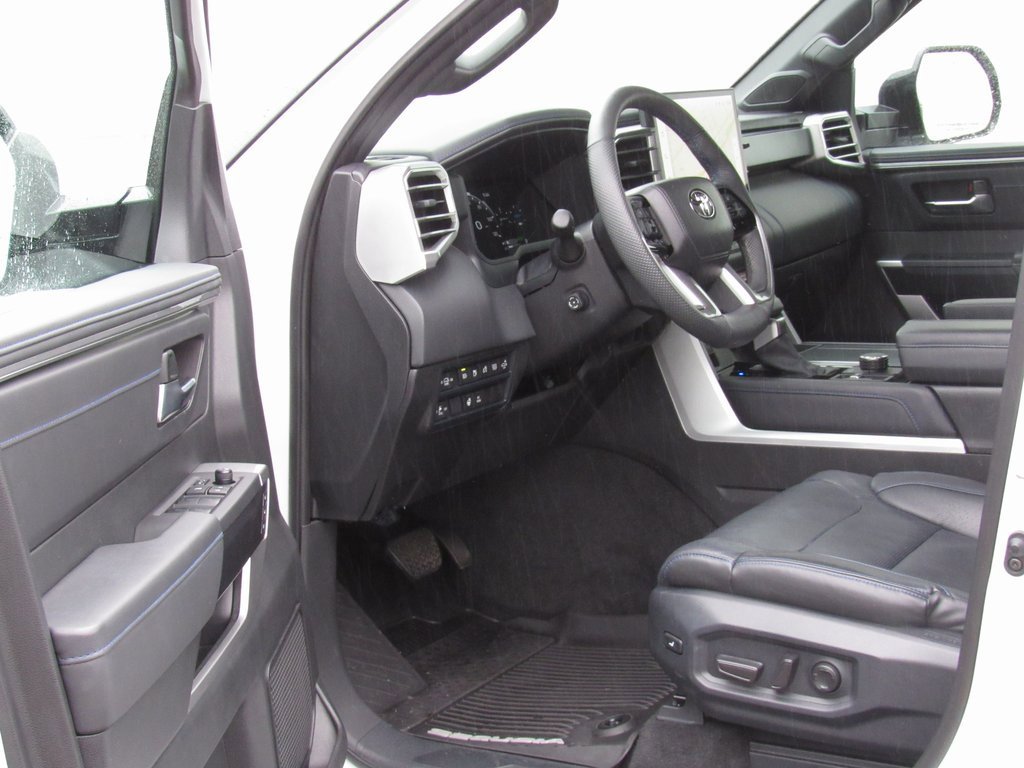 Certified 2025 Toyota Sequoia Platinum image 10