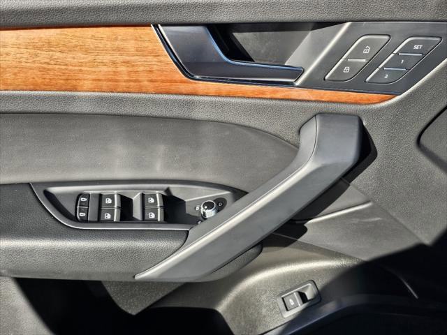 Used 2023 Audi Q5 2.0T Premium image 10