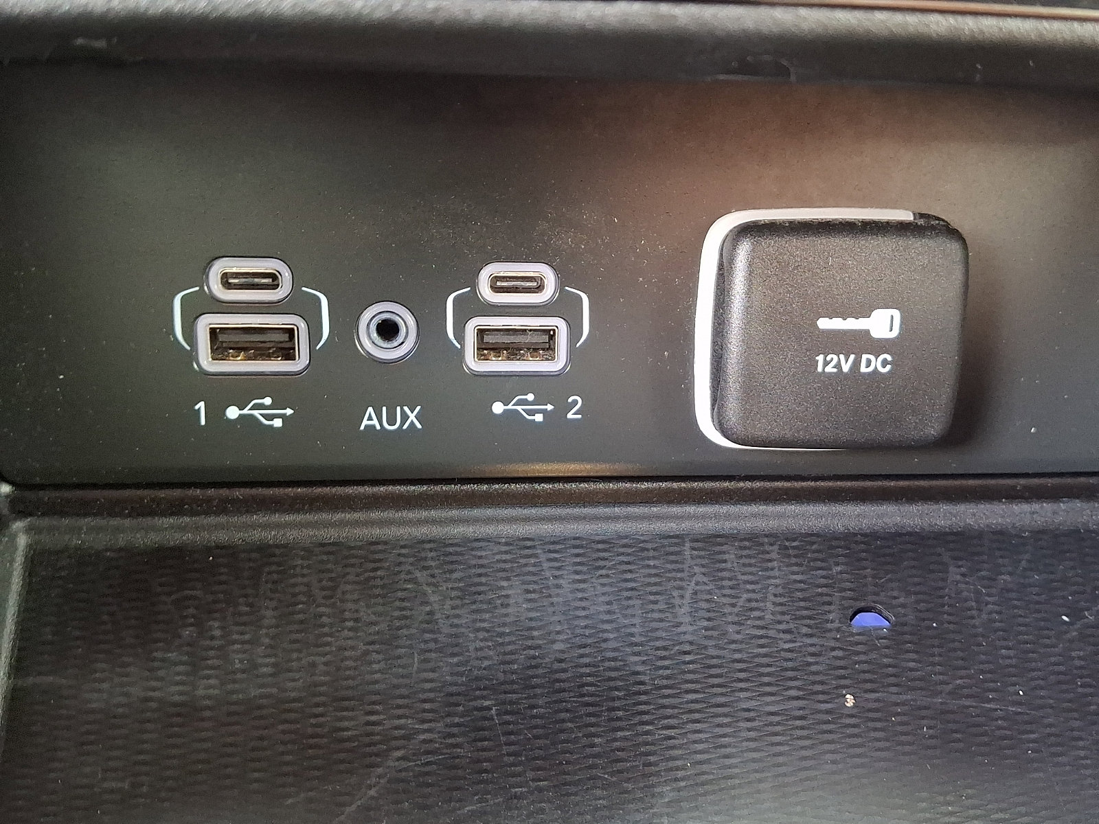 Used 2023 Jeep Grand Cherokee Altitude AWD/4WD image 22