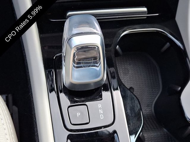 Certified 2023 Volvo XC40 B5 Plus w/ Driver Assist Package AWD/4WD image 18