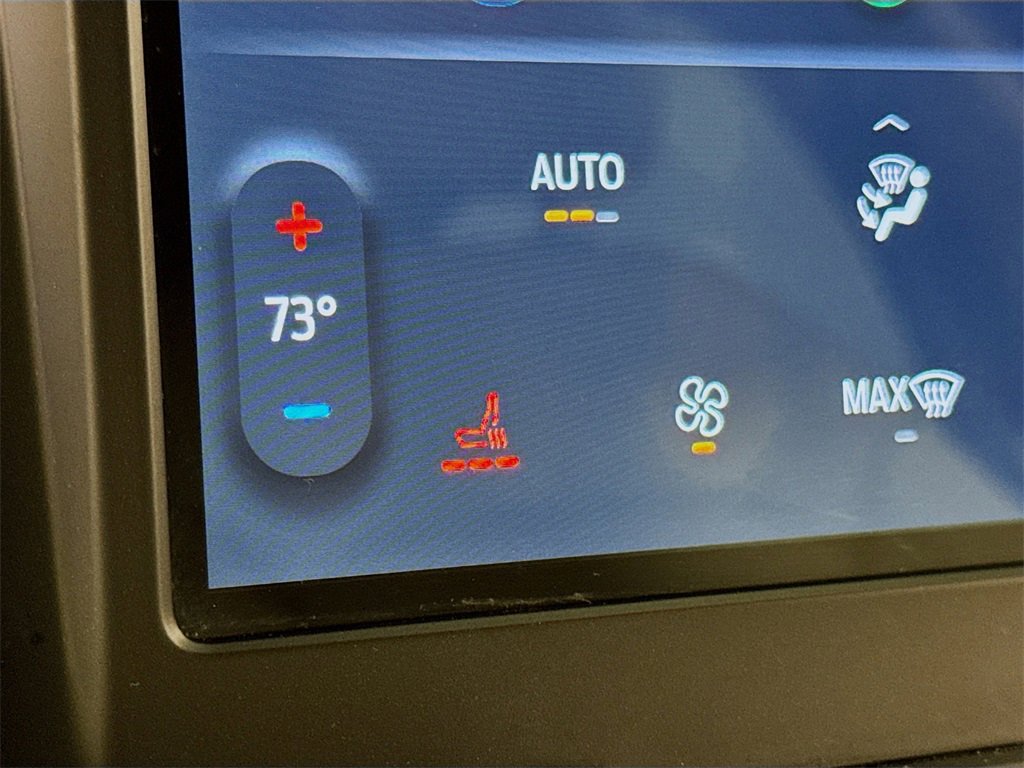 Used 2022 Ford Edge SEL w/ Convenience Package image 17