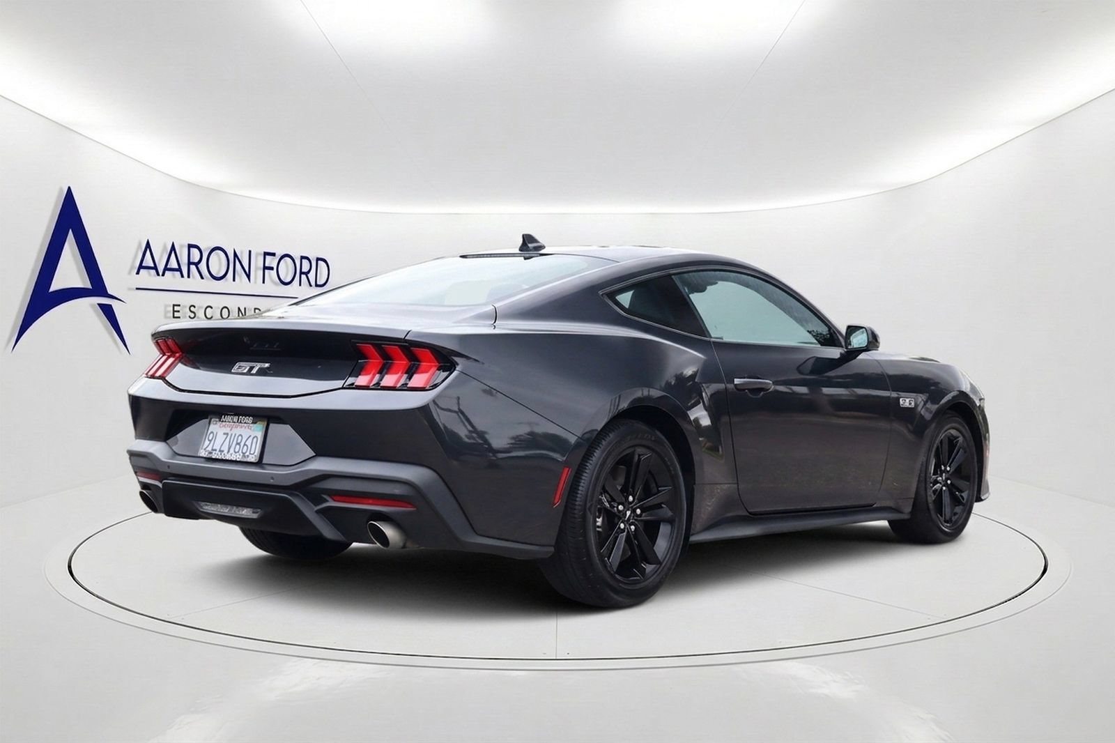 Used 2024 Ford Mustang GT RWD image 4