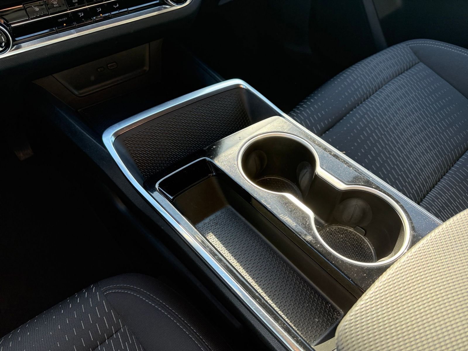 Used 2025 Chevrolet Equinox LT image 41