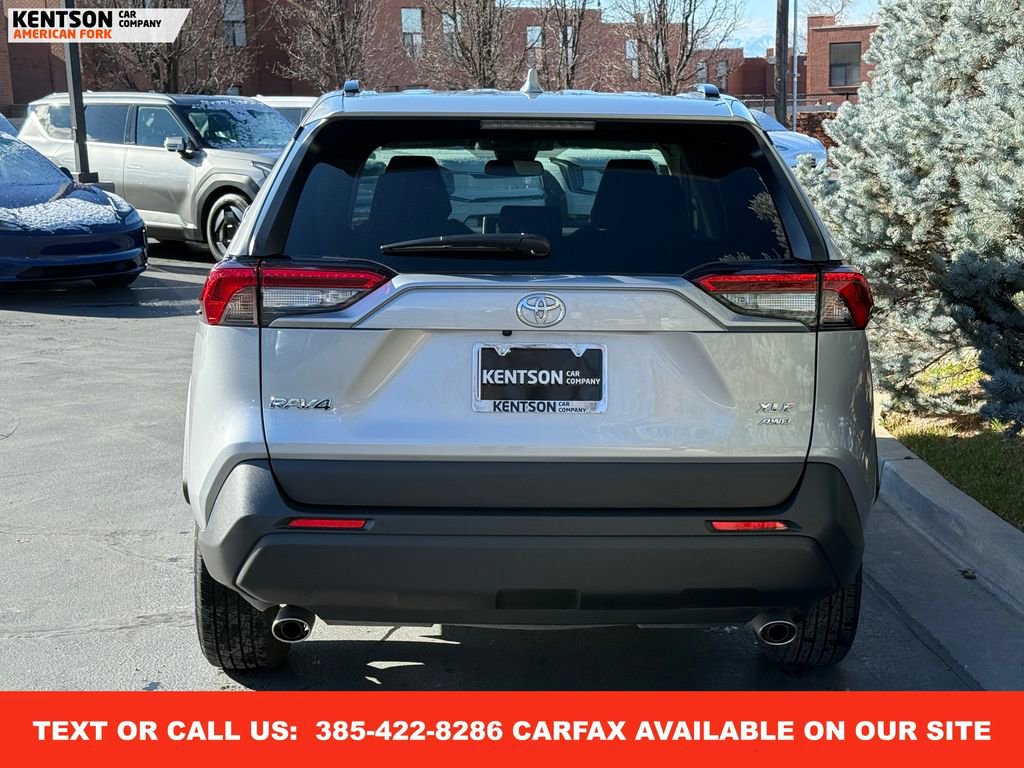 Used 2025 Toyota RAV4 XLE image 6