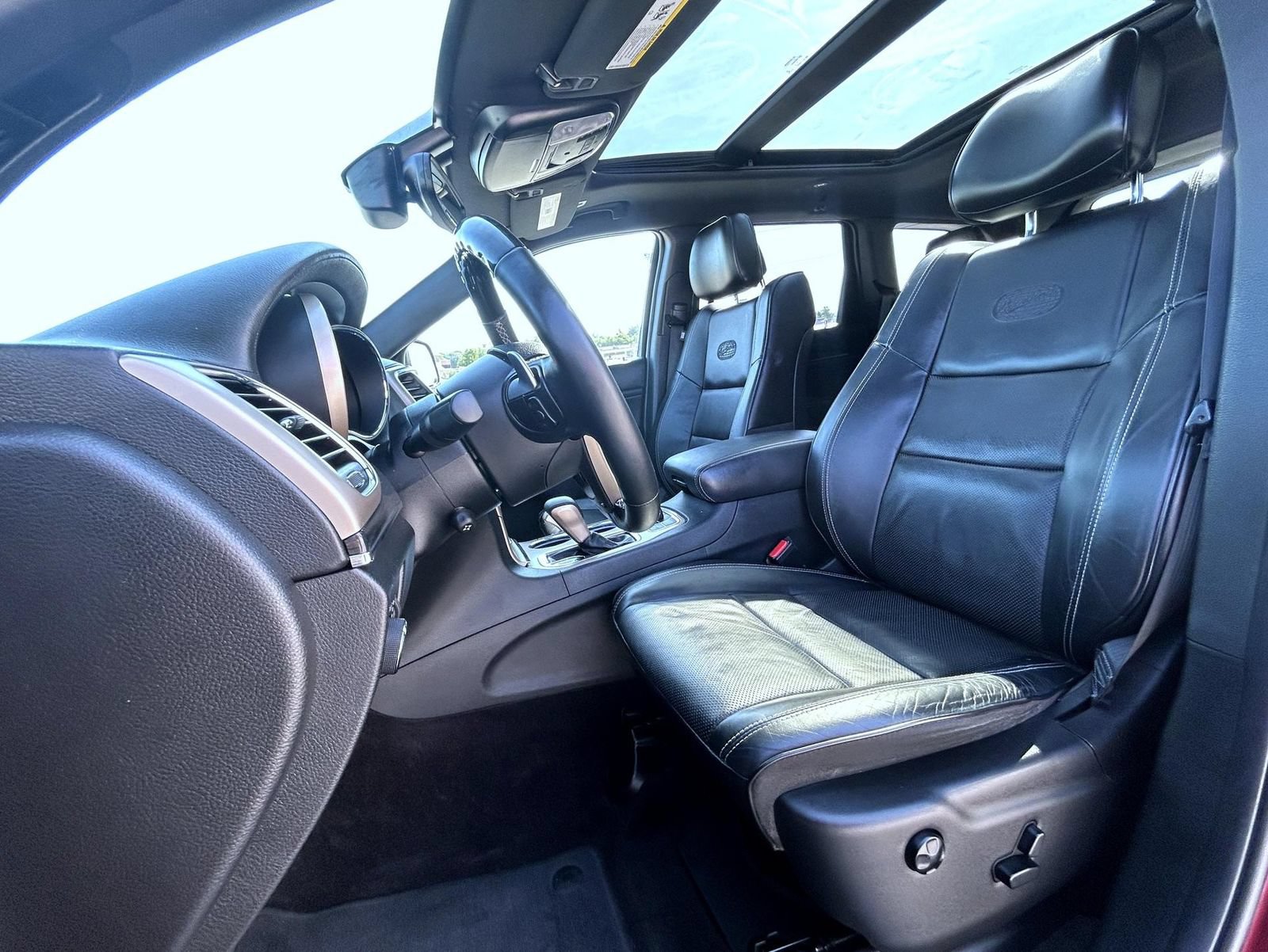 Used 2017 Jeep Grand Cherokee Overland AWD/4WD image 10