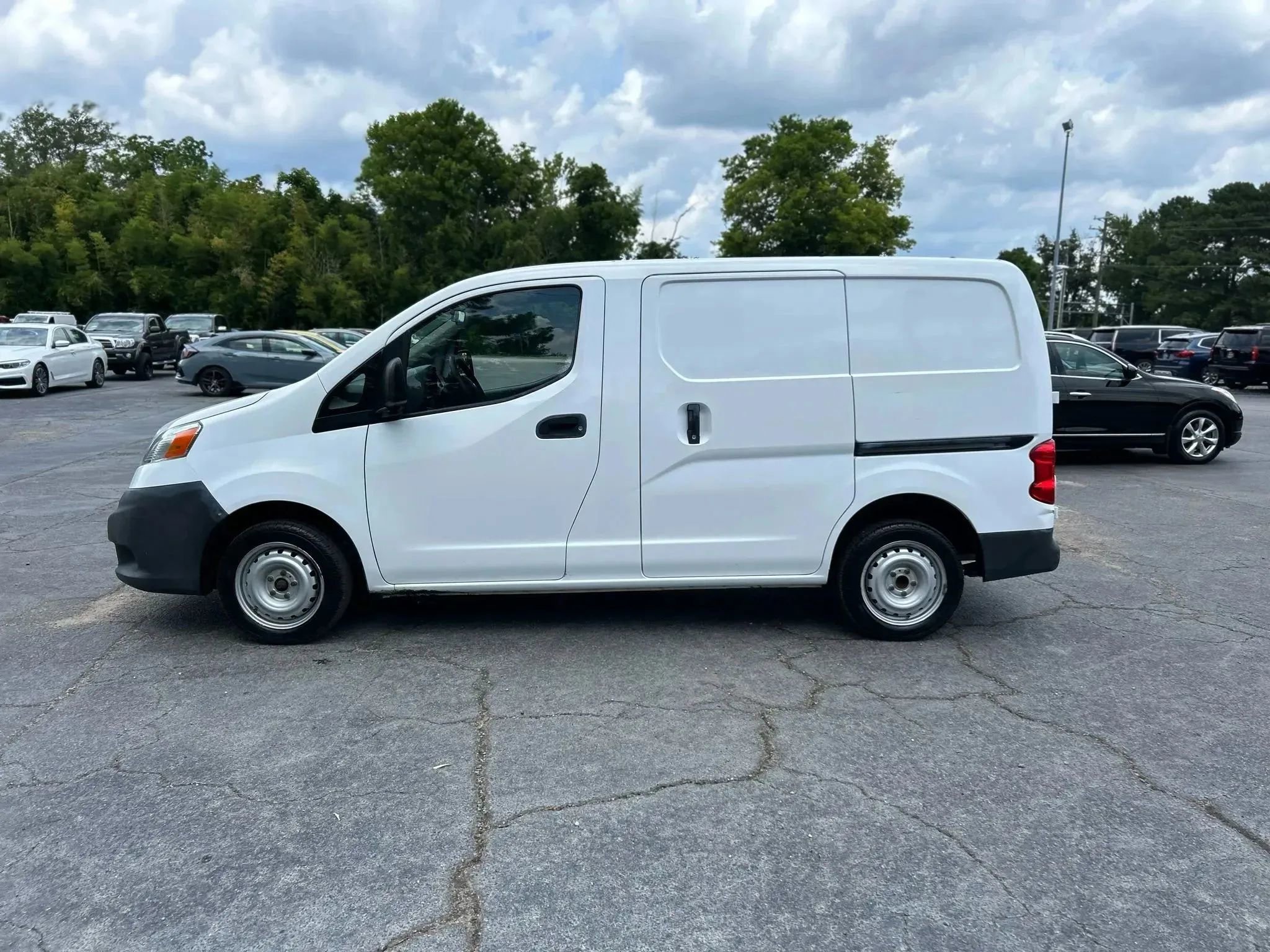 Used 2017 Nissan NV200 S w/ Back Door Glass Package image 9