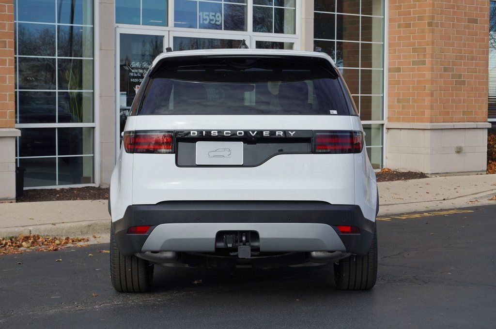 New 2025 Land Rover Discovery S image 5