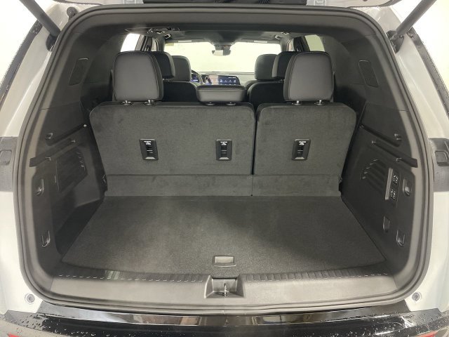 Certified 2025 Chevrolet Traverse High Country AWD/4WD image 25
