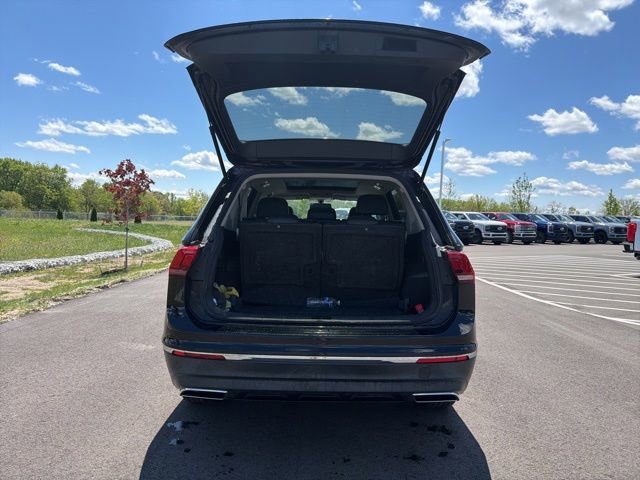 Used 2018 Volkswagen Tiguan SE w/ Panoramic Sunroof Package AWD/4WD image 10