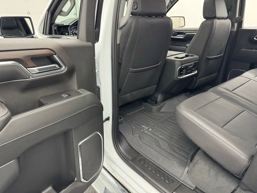 Used 2023 GMC Sierra 1500 SLT w/ SLT Premium Plus Package image 44