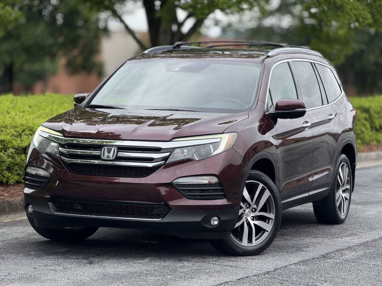 Used 2016 Honda Pilot Touring image 1