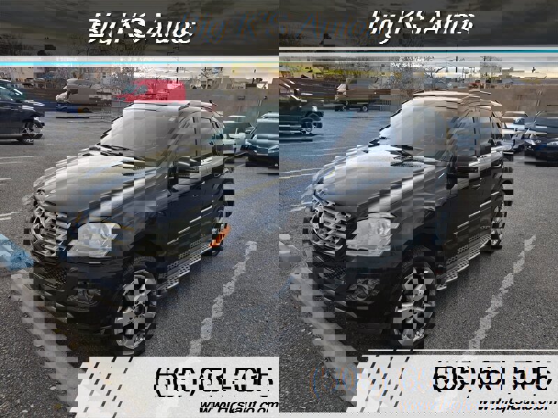 Used 2011 Mercedes-Benz ML 350 2WD image 3