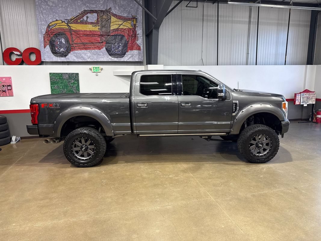 Used 2017 Ford F250 Platinum w/ Platinum Ultimate Package AWD/4WD image 23