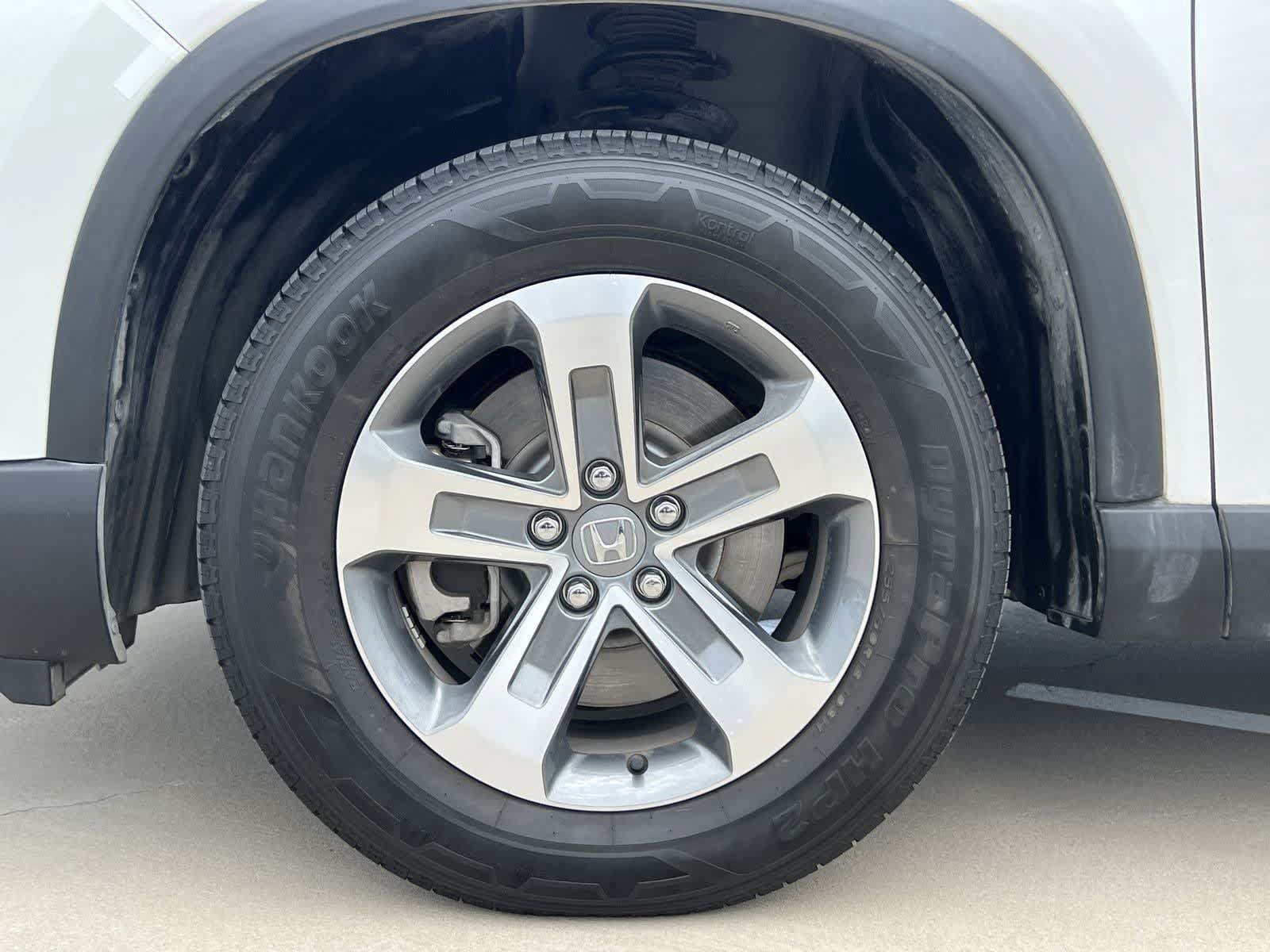 Used 2025 Honda Pilot EX-L image 18