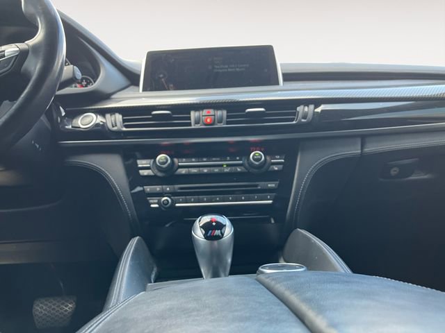 Used 2015 BMW X6 M image 11