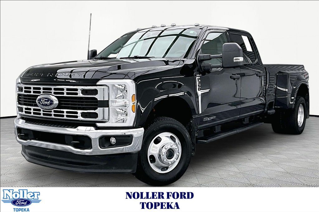 Certified 2025 Ford F350 XLT w/ 360-Degree Camera Package AWD/4WD image 1