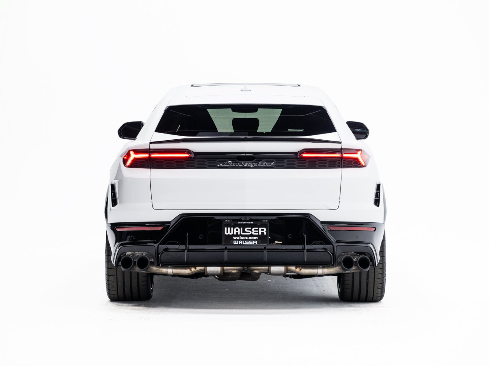 Used 2025 Lamborghini Urus SE AWD/4WD image 4