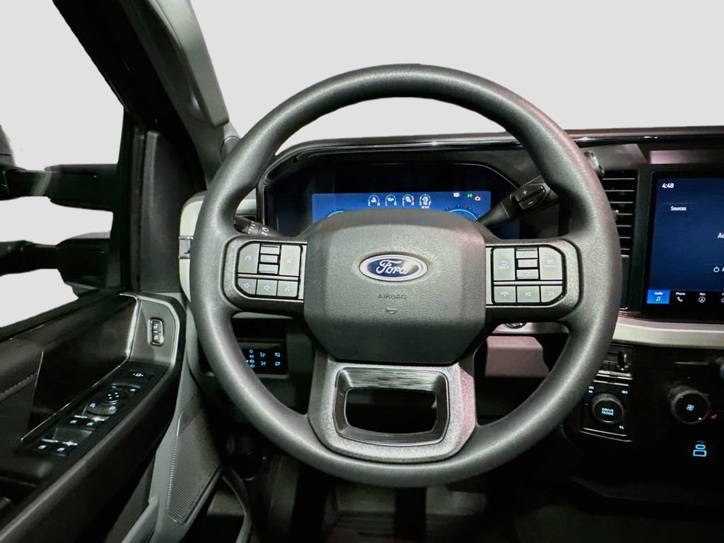 New 2026 Ford F350 XLT w/ XLT Premium Package AWD/4WD image 12
