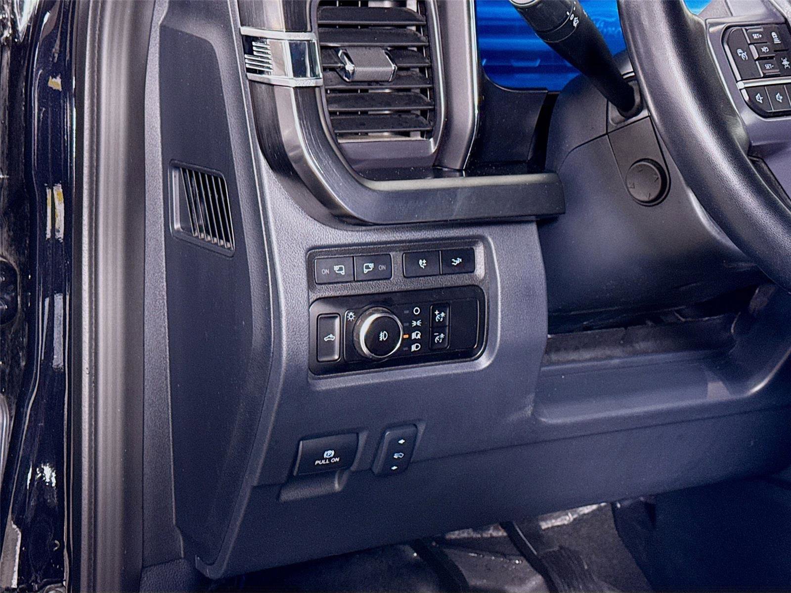 Used 2023 Ford F250 Lariat w/ Lariat Ultimate Package image 4