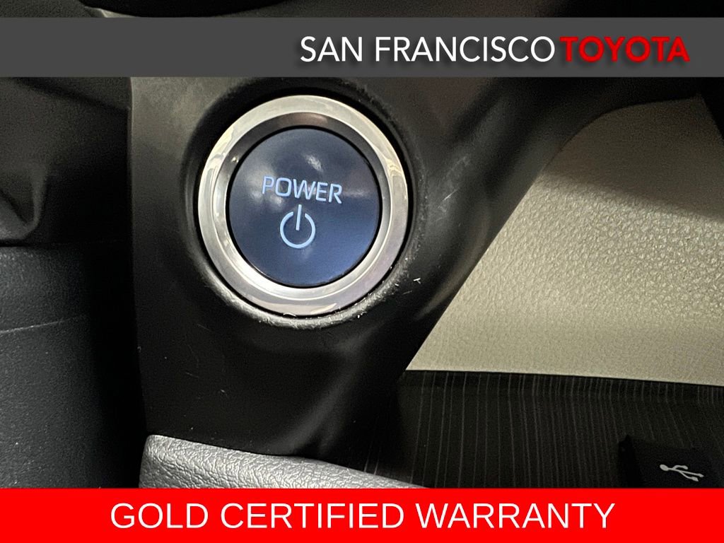 Certified 2022 Toyota Sienna Platinum image 27