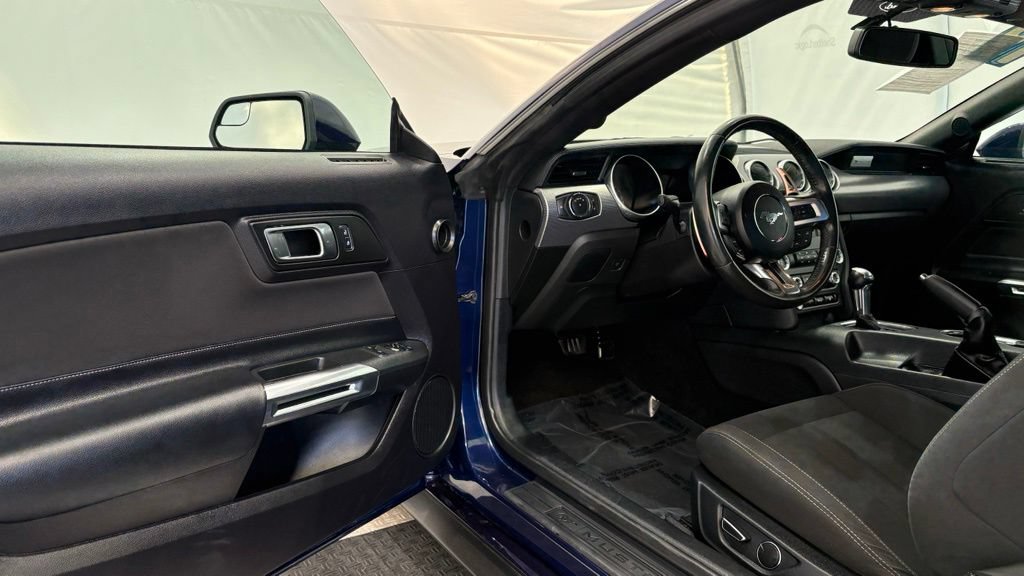 Used 2019 Ford Mustang GT w/ Black Accent Package RWD image 25