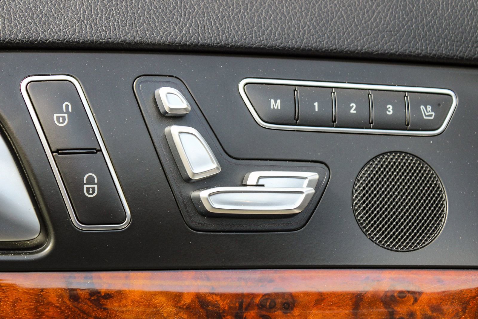 Used 2014 Mercedes-Benz SL 550 image 21