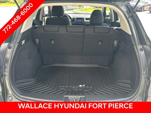 Used 2017 Honda HR-V LX image 10