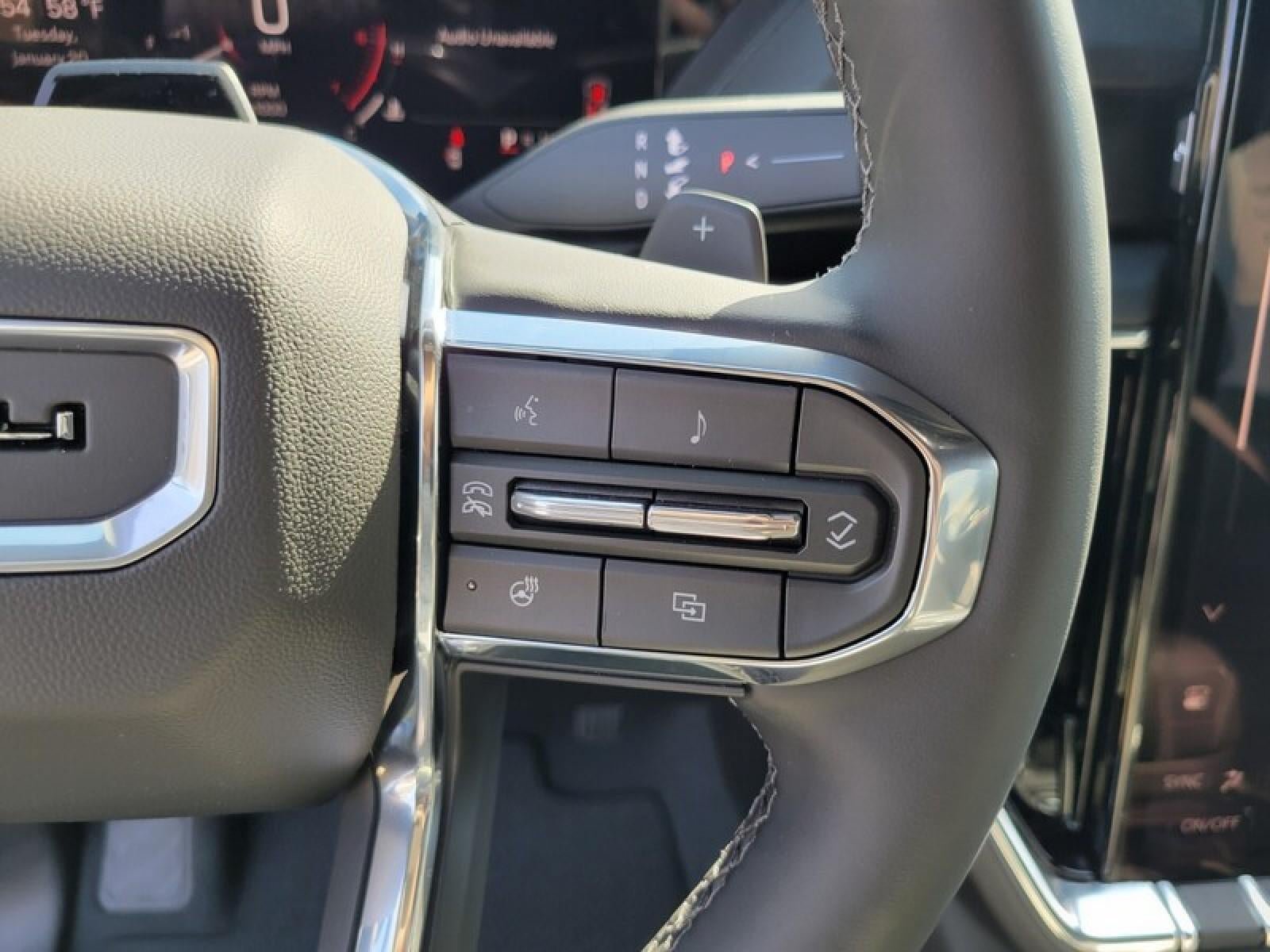 New 2026 GMC Yukon XL Denali w/ Denali Reserve Package RWD image 18