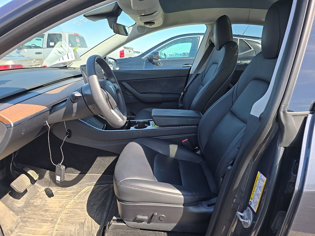 Used 2020 Tesla Model Y Long Range AWD/4WD image 3