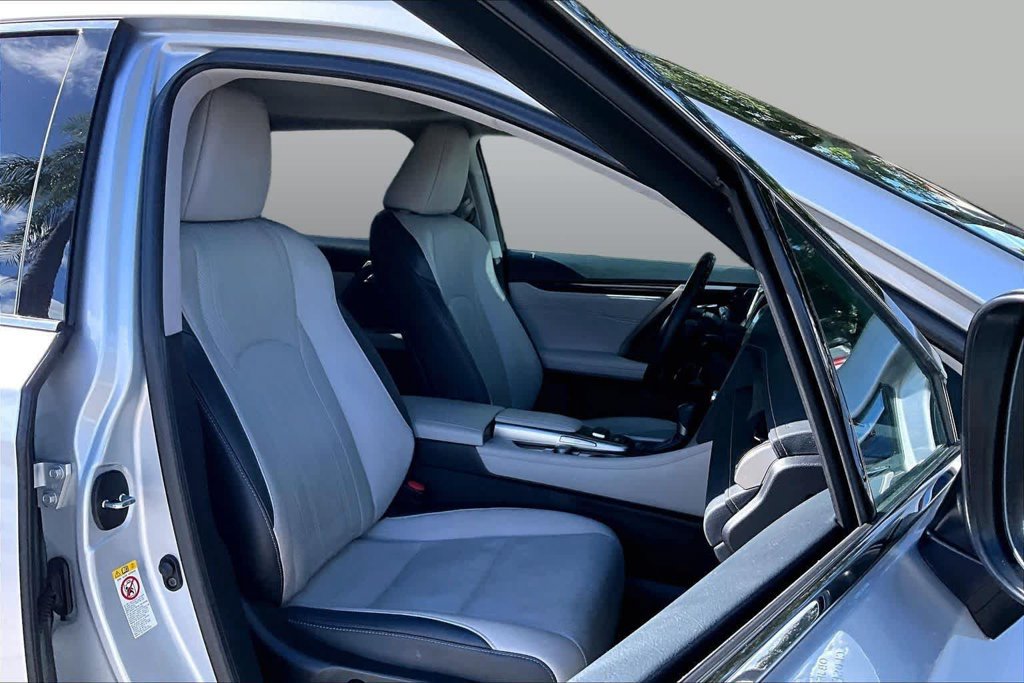 Used 2019 Lexus RX 350 FWD w/ Navigation Package image 8